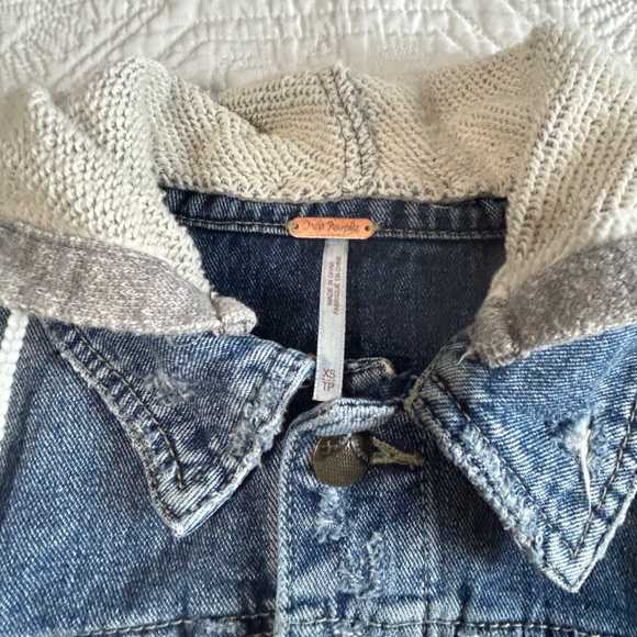 Free People Jacket - Denim with knit sleeves/hood - XS - Picture 10 of 17
